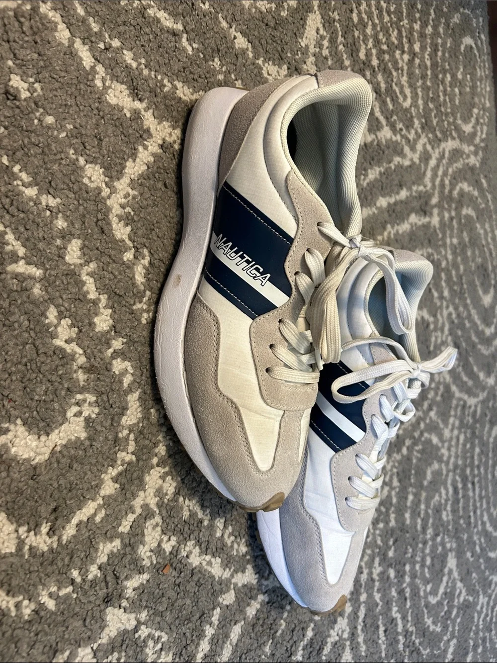 Nautica Beige and Navy Low-Top Retro Sneakers Tennies Tennis Shoes